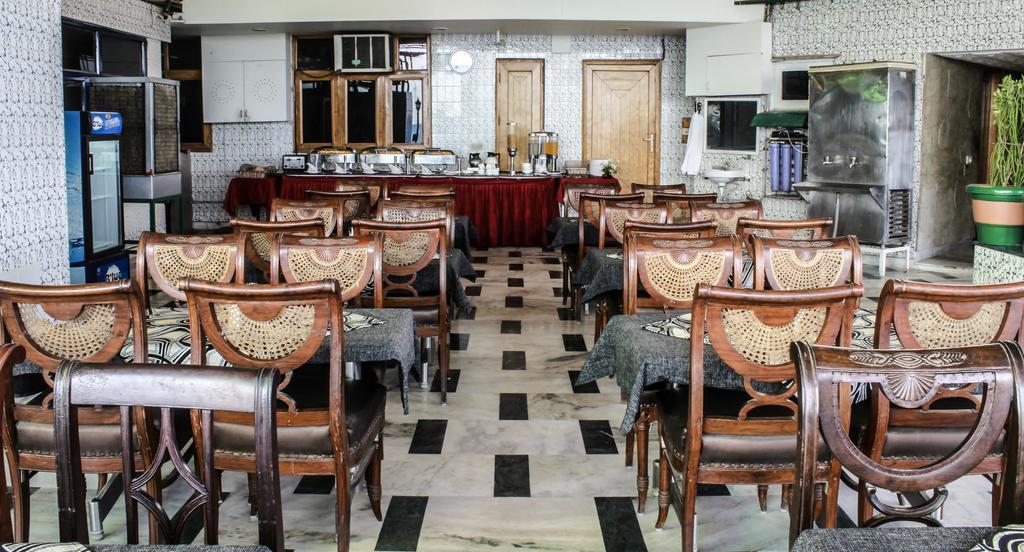 Hotel Arpit Palace Δελχί Εξωτερικό φωτογραφία