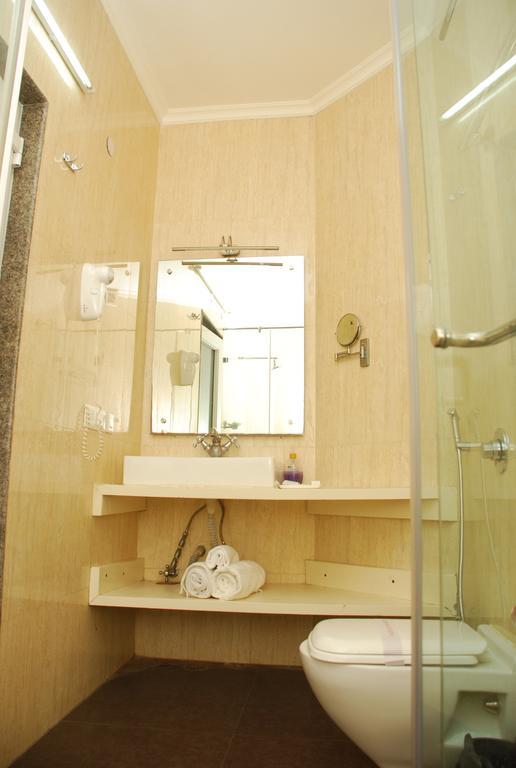 Hotel Arpit Palace Δελχί Εξωτερικό φωτογραφία